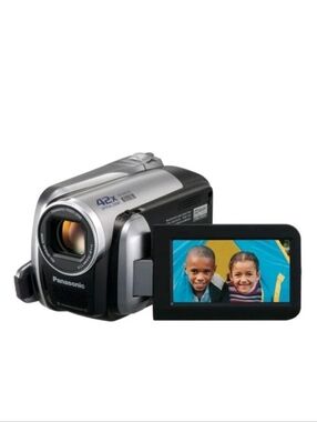 Panasonic HDD Digital Video Camcorder SDR-H40P Handheld Silver Y2k FOR PARTS